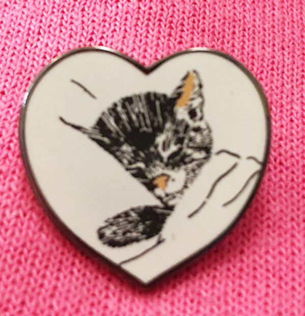 Pin, Lapel, Chessie Heart