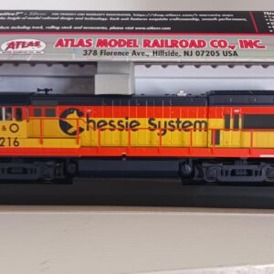 RAFFLE - Chessie System U30B Locomotive, Road #8216, DCC Ready by Atlas Master Locomotive Series-Silver